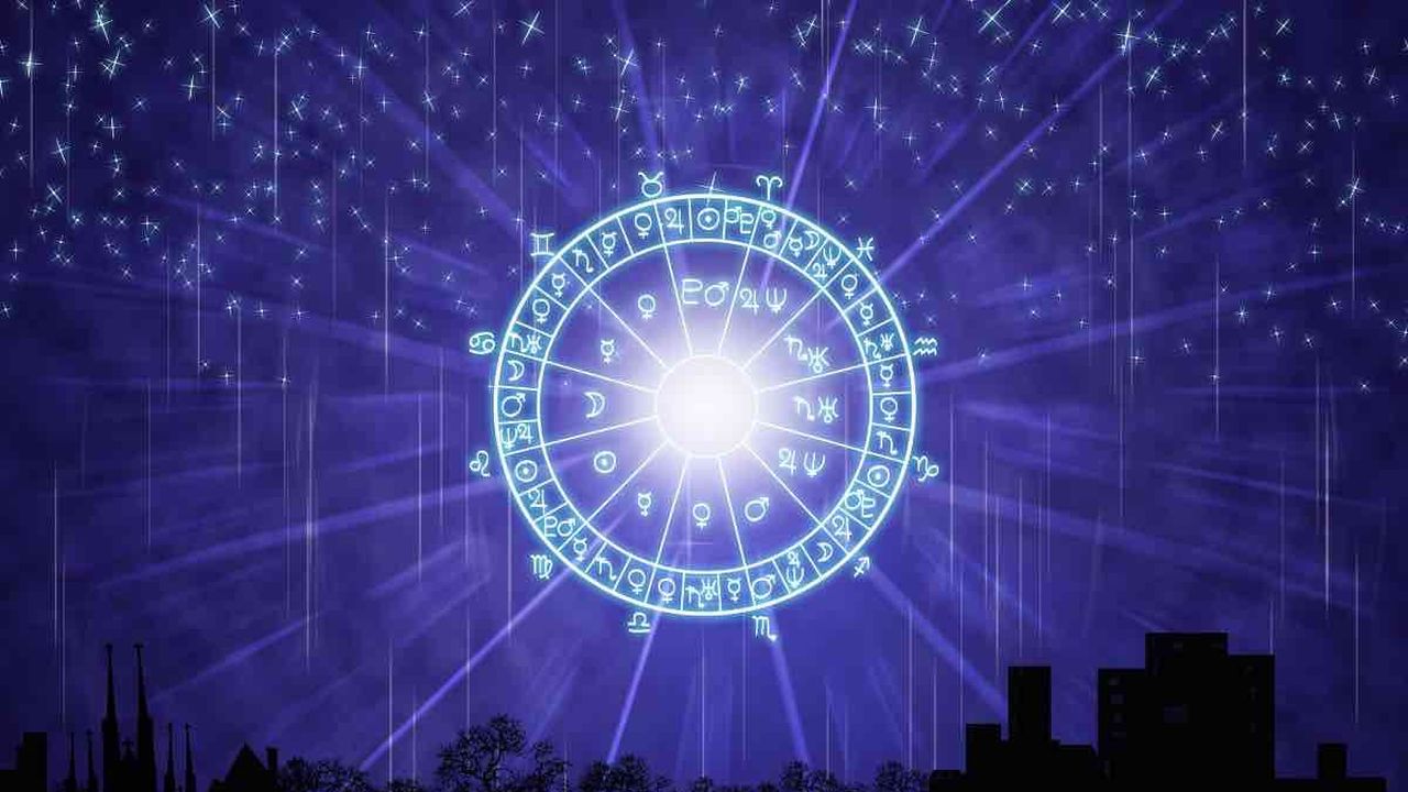 Oroscopo del giorno: un segno insospettito, un altro a un passo dal rischio e un altro ancora sorprende. La verità che nessuno si aspetta