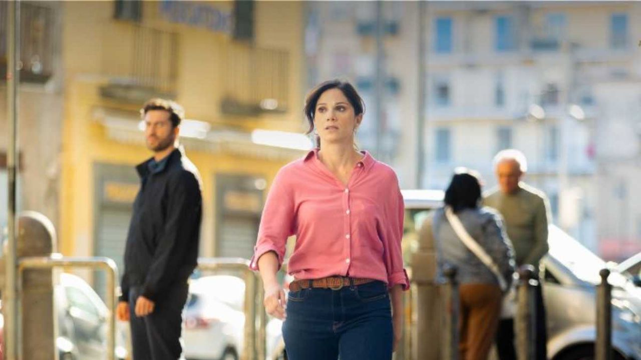 Un Posto al Sole, anticipazioni ottobre: chi sceglierà Rosa tra Damiano e il postino?