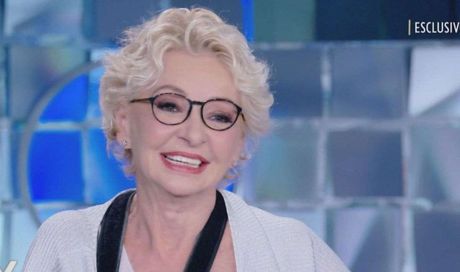 Enrica Bonaccorti: età, la malattia, marito e figli, dove vive, la confessione sul tumore. Tutto sulla conduttrice