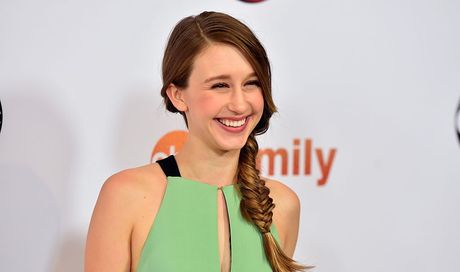 Film 2018-2019: Taissa Farmiga in The Nun – Outlaw King per  Chris Pine e Ben Foster