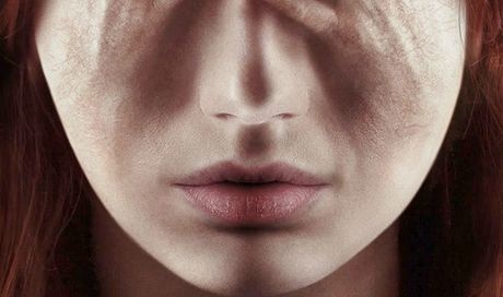 Oculus – primo poster dell’horror sovrannaturale con Katee Sackhoff