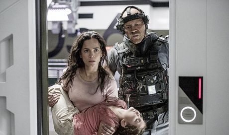 Elysium – primo poster e nuove immagini
