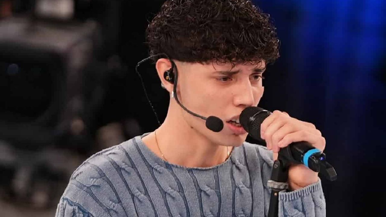 Amici 25, chi è Riccardo Stimolo: età, dove vive, studi, fidanzata. Tutto sull’allievo