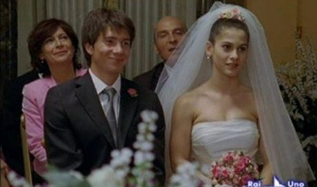 Ascolti Tv Martedì 31 agosto 2010: vince Un medico in famiglia 6 (17,21%, 21,33%) su Sbirri (17,45%). Tg La7 con Mentana tiene il 6,64%, Da Da Da vola a 6 mln