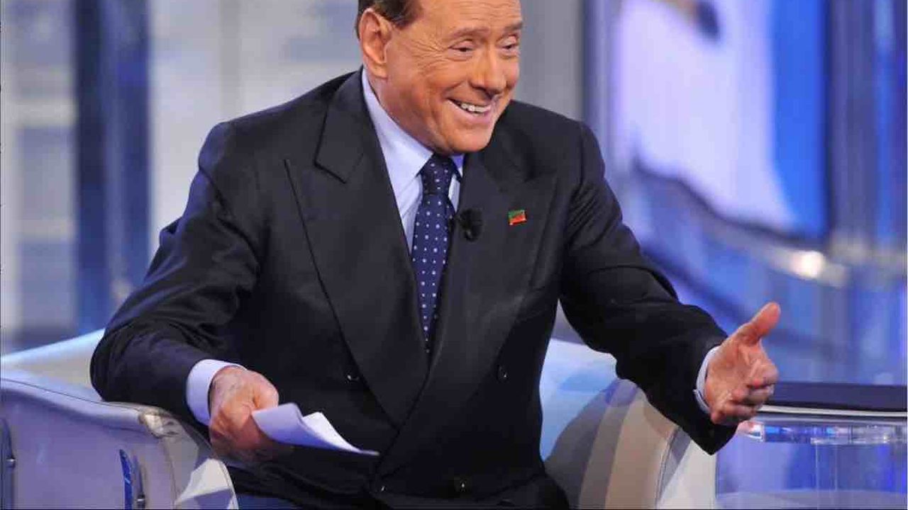 Berlusconi, un compleanno in tv: com’è cambiato il piccolo schermo con Mediaset