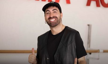 Chi è il nuovo Tribuno del popolo di Ballando con le Stelle: tutto su Matteo Addino, carriera e vita privata