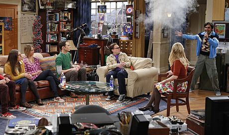 The Big Bang Theory rinnovato per altre tre stagioni: arriverà fino alla decima