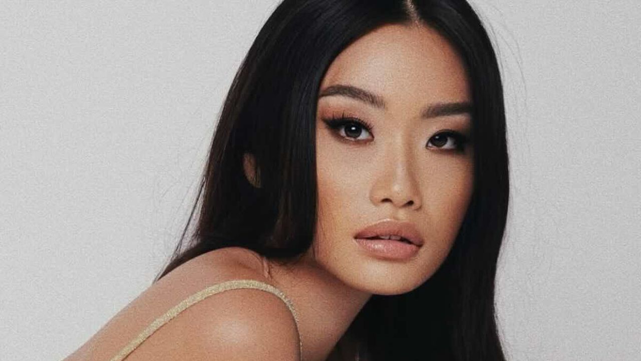 Avanti un Altro, chi è Elena Zhou: età, studi, fidanzato, profilo Instagram
