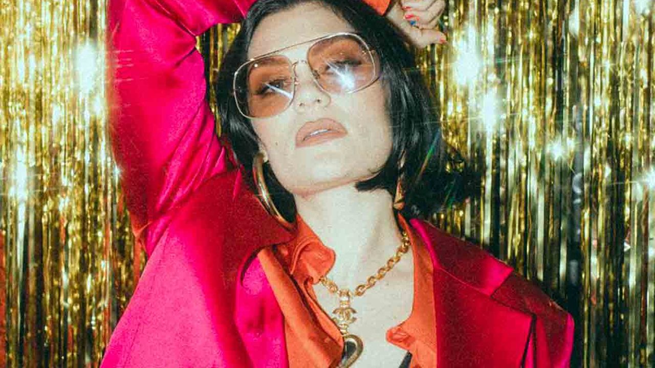 Jessie J rinvia il tour europeo: necessaria una nuova operazione contro il cancro