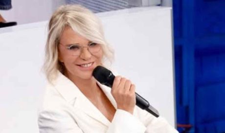 Amici, anticipazioni domenica 5 ottobre: ospiti, classifiche, sfide, giurati