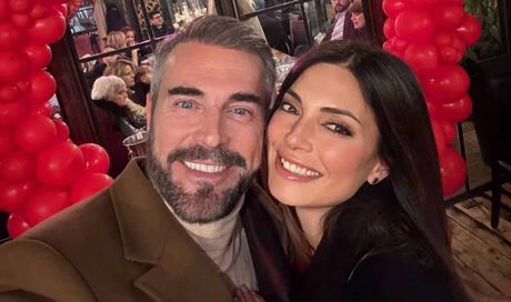 Come si sono vestiti Alessia Mancini e Flavio Montrucchio alla comunione del figlio