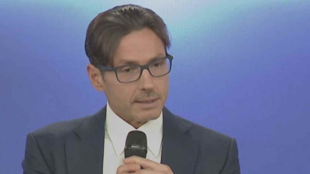 Mediaset cambia di nuovo i palinsesti: riparte uno degli show più attesi su Canale 5
