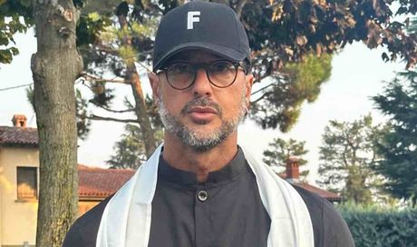Fabrizio Corona attacca Alfonso Signorini: “Ricatti ai concorrenti del GF”. Spuntano le chat social | VIDEO