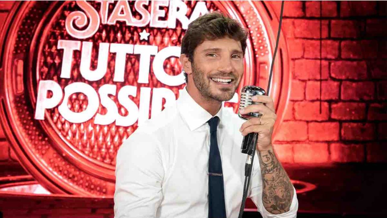 Stasera Tutto È Possibile, nuova stagione in arrivo: ospiti, giochi in programma e regole aggiornate per la stanza inclinata