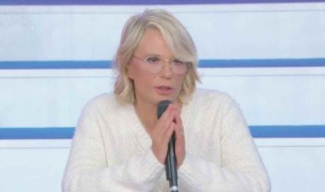 Uomini e Donne, ex cavaliere parla dopo mesi di silenzio: “Ho una patologia devo curarmi”