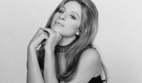 Barbra Streisand contro Donald Trump presidente degli Usa: “Mentalmente e moralmente inadatto”