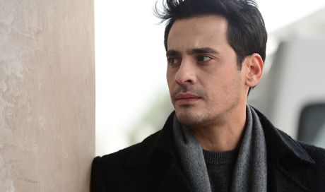 Tradimento, anticipazioni puntata del 13 marzo 2025: Tolga deve scegliere tra il padre e Oylum (che confessa il bacio a Behram)