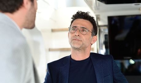 Tradimento, anticipazioni puntata del 28 febbraio 2025: Elmas vuole parlare con Oltan di Tarik