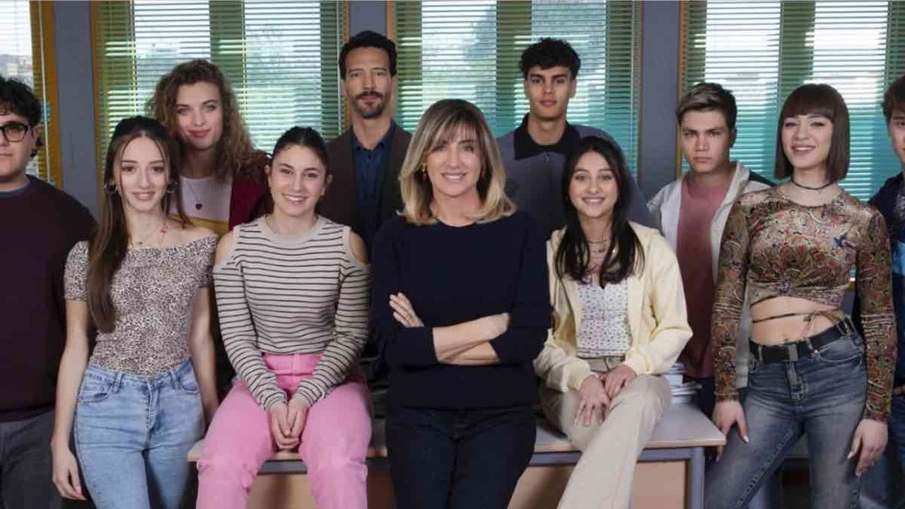 La Preside chiude al 27,3% di Share, Zelig indietro di oltre 6 punti. I dati Auditel del 2 febbraio 2026