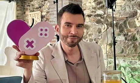 Love Game su Rai 2, intervista a Claudio Guerrini: “L’amore è un sentimento serio su cui ci piace giocare. Pippo Baudo? Ci bastava guardarlo, non ha mai deluso”