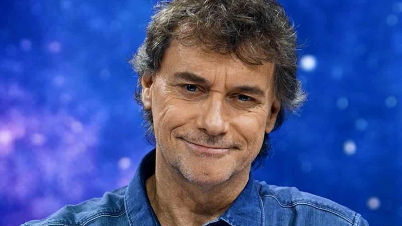 Le curiosità su Alberto Angela che (forse) non sai: il rapimento, la bocciatura a scuola, i tre figli e la moglie