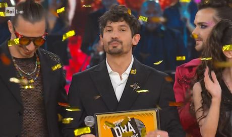 Pierdavide Carone vince Ora o mai più 2025
