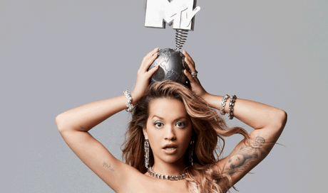 MTV EMA 2017: Rita Ora è la presentatrice
