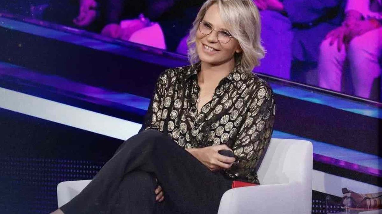 Mediaset punta ad un’operazione mai tentata prima: c’entra Maria De Filippi