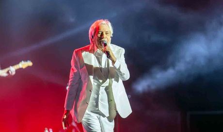 Nino D’Angelo festeggia 50 anni di carriera: nel 2026 torna nei palasport con “I miei meravigliosi anni ’80 bis”