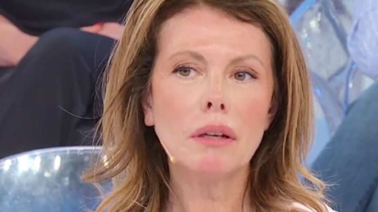 Cinzia Paolini, il gesto inaspettato dopo Uomini e Donne: c’entra Maria De Filippi