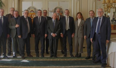 Premio Biagio Agnes 2025, i vincitori: Belve programma dell’anno, premiati Carlo Conti e Il Conte di Montecristo