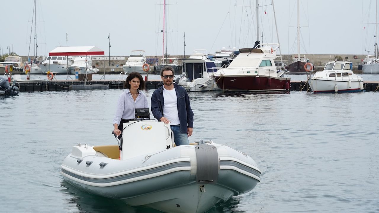 Le onde del passato, anticipazioni seconda puntata 21 febbraio 2025: Bonnard cerca di scoprire il segreto di Anna e Irene