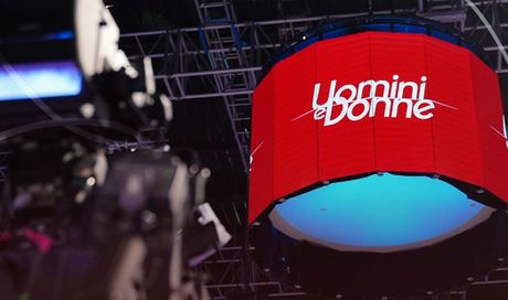 “Vorrei tornare”: Uomini e Donne, l’annuncio pubblico dell’ex dama scuote il dating show