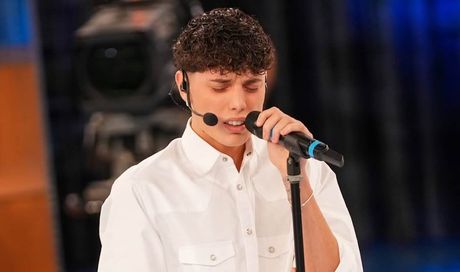 Riccardo Stimolo: età, dove vive, studi, fidanzata, profilo instagram. Tutto sull’allievo di Amici
