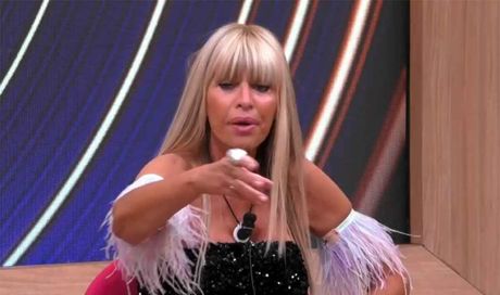 Grande Fratello Vip: Alessandra Mussolini è finalista, la Elia piange | Sintesi e pagelle