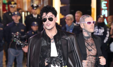 The Kolors a Sanremo 2025 con “Tu con chi fai l’amore”: chi è il cantante