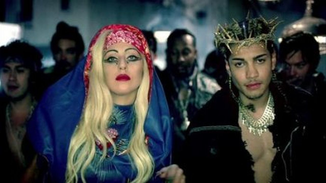Lady Gaga canta da Oprah Winfrey “Born This Way” e “You and I”