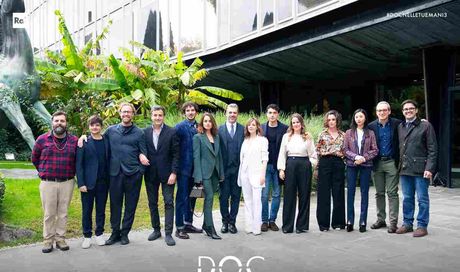 Il cast di Doc – Nelle tue mani si unisce alla manifestazione contro il genocidio a Gaza e sospende il lavoro sul set