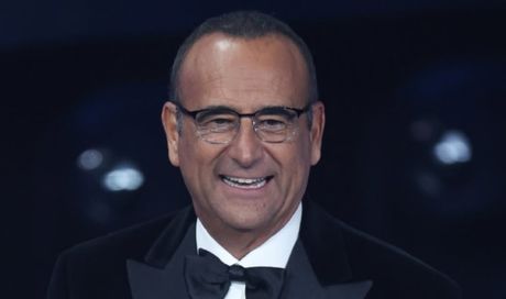 Carlo Conti, grandi manovre per Sanremo 2026: “Chi vuole come primadonna in tutte le serate”. Il rumor