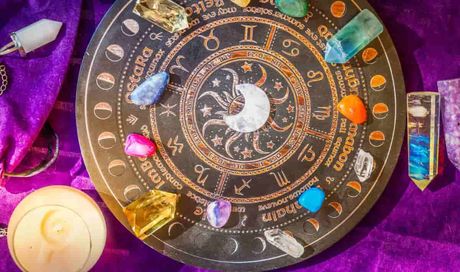Astrologia della domenica: chi sarà travolto dalla passione e chi dalla fortuna