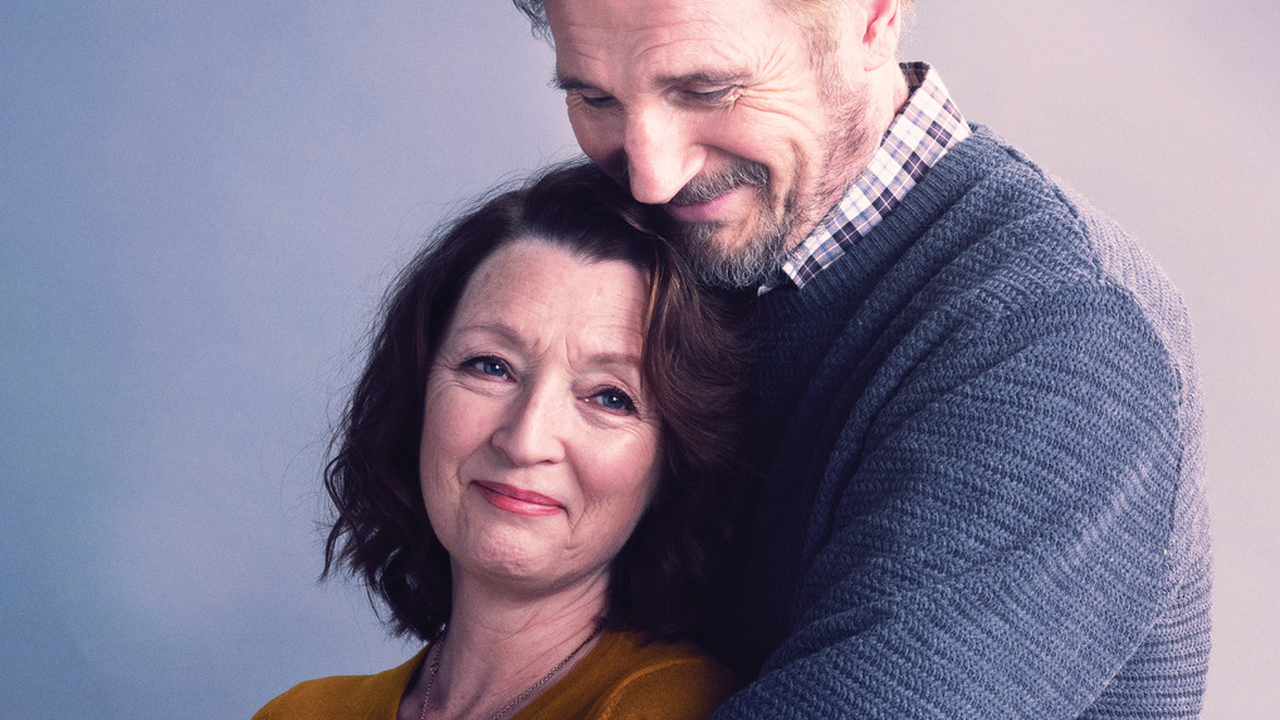 Stasera in tv: “Ordinary Love” con Liam Neeson su Rete 4