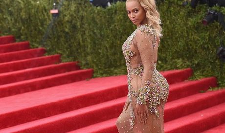 Beyoncé e il grande annuncio: “Sono vegana”. Le reazioni più divertenti su Twitter