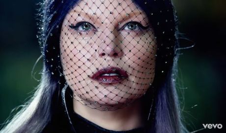 Fergie, A Little Work: testo, traduzione e video ufficiale