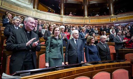 Concerto di Natale in Senato su Rai 1: Baglioni con Orchestra e Coro del San Carlo