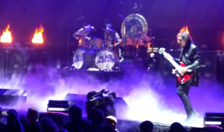 Black Sabbath – Intro/Black Sabbath