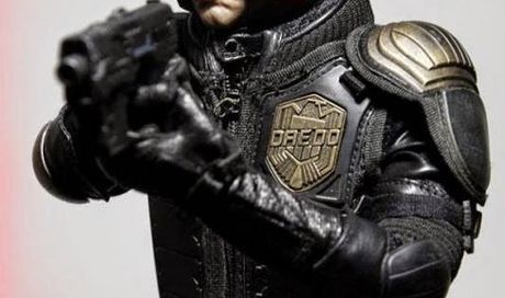 Dredd – l’action figure di Karl Urban nel reboot del 2012