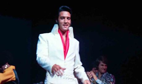 Baz Luhrmann riporta Elvis al cinema: ‘EPiC – Elvis Presley in Concert’ nel 2026
