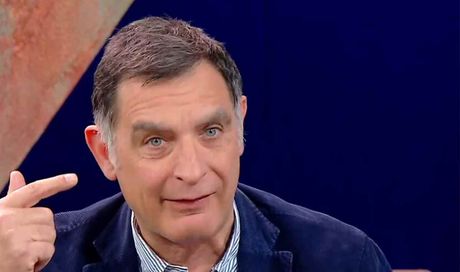 Tiberio Timperi, età, dove vive, figlio, studi, compagna: tutto sulla vita del giornalista
