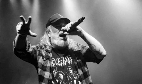 Tomas Lindberg (At The Gates) muore a soli 52 anni: lo ha stroncato un tumore raro