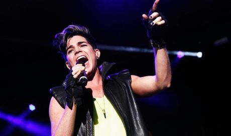 Adam Lambert lascia la RCA: non vuole fare un album di cover